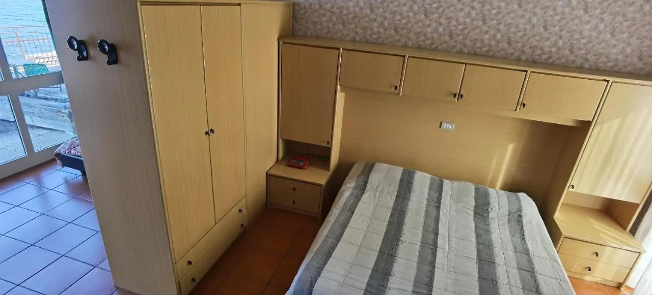 Hotel Nike Brenzone sul Garda 2*,  Ιταλία